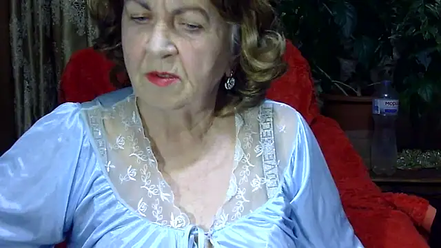 Emma52610's Stripchat show and profile