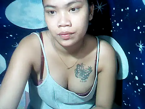 Milkytits_Yum00 live cam