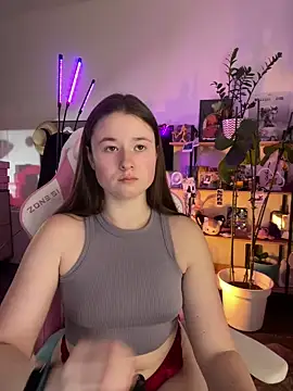 sweetest_pie (F young) - nipple clamps