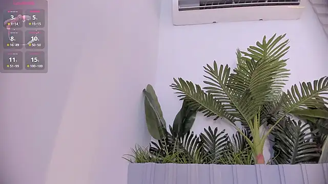 stephanymonroe - Stephanymonroe's free webcam - UK Sex Cams