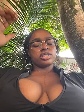 darle_volant's Live Sex Cam Show