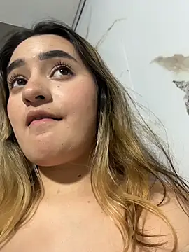 Antonella_Julieta live cam