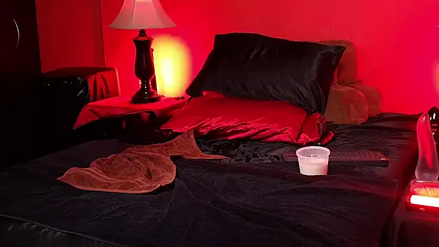 jennifercd (T milf) - sissy cum