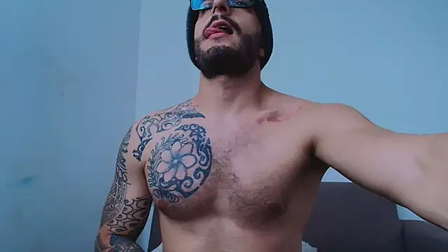thomas_gun live sex cam