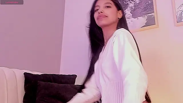 tiffany_low - Tiffany_Low's free webcam - UK Sex Cams