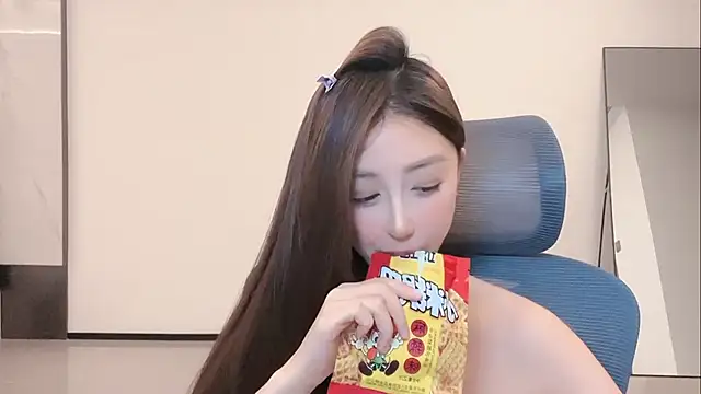 melody-11 - Melody-11's free webcam - UK Sex Cams