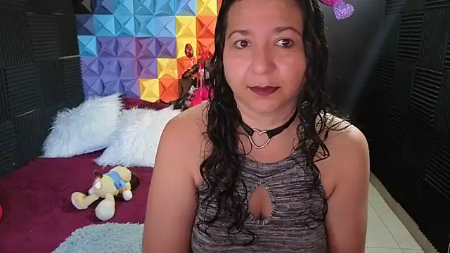 katifoxx - Katifoxx's free webcam - UK Sex Cams