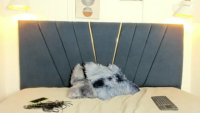 esteban_cum18 live cam