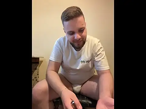 kingadonisss - KingAdonisss's free webcam - UK Sex Cams