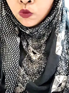 indian-nazia (F young) - Full face show