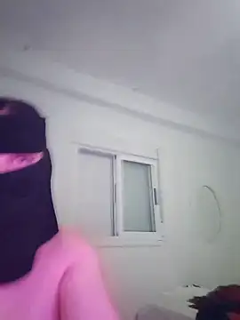 Webcam Model (om_tiz)  is live.Free join now!