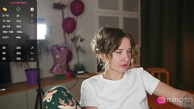 melanielwithu (F young) - OIL SHOW AND BODY TOUR