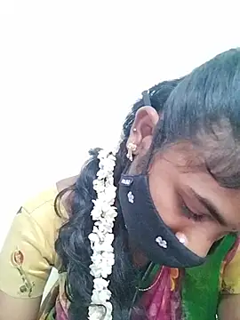 Tamil_Hot_RoyalQueen live cam