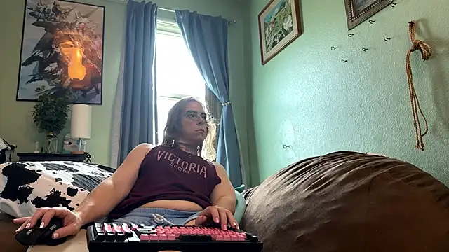 MirandaFlowers live cam