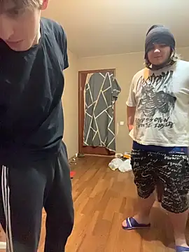 desiredude9 live cam