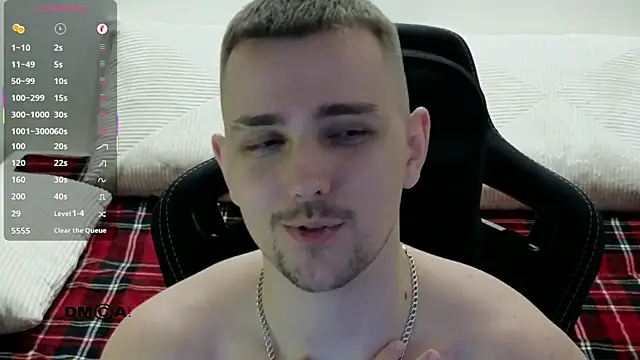 larstar01 (M young) - Happy Lars