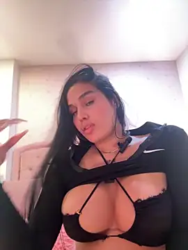 Bella__Wood live cam