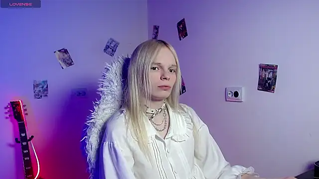 emily_nyaffee (T young) - cum show