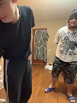 desiredude9 live cam