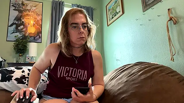 MirandaFlowers live cam