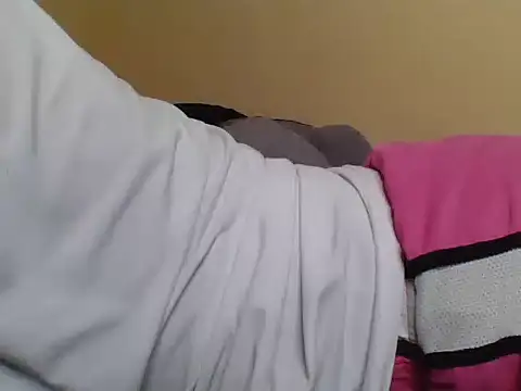 nodia32 - Nodia32's free webcam - UK Sex Cams