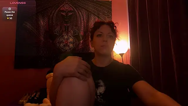 Helena__Femdom's Stripchat show and profile