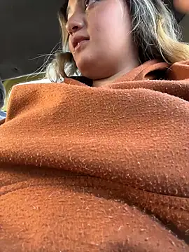 Antonella_Julieta live cam