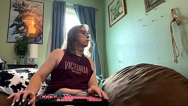 MirandaFlowers live cam