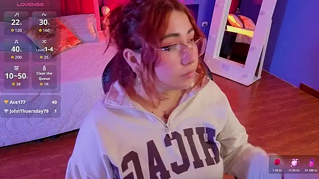 littlee_red - Littlee_red's free webcam - UK Sex Cams