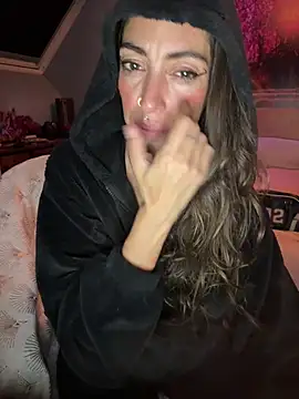 Amani_thewolf live cam