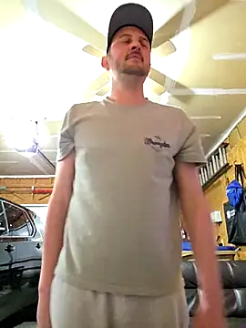 MrMechanic38 live cam