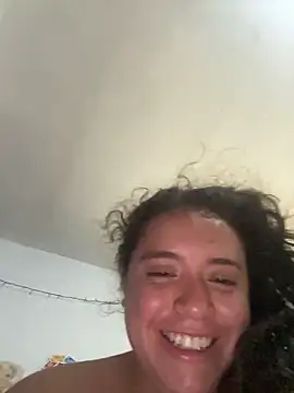 Lucy_YupiSweet live cam