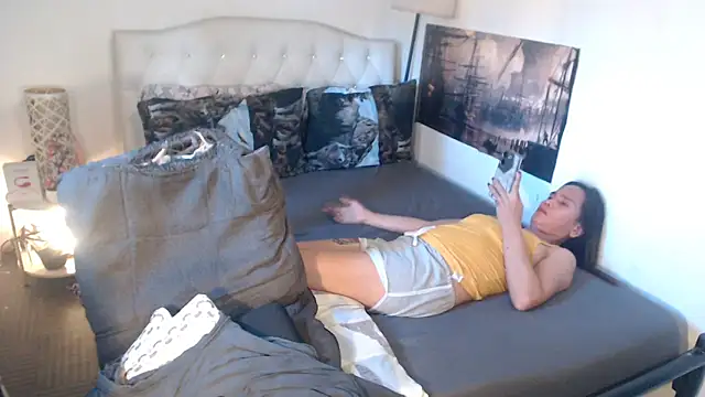 NinaDOM4CUM live cam