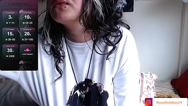 rossalieadam24 (F young) - Striptease