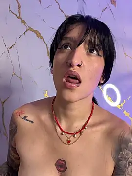 Scaarlettfox live sex cam