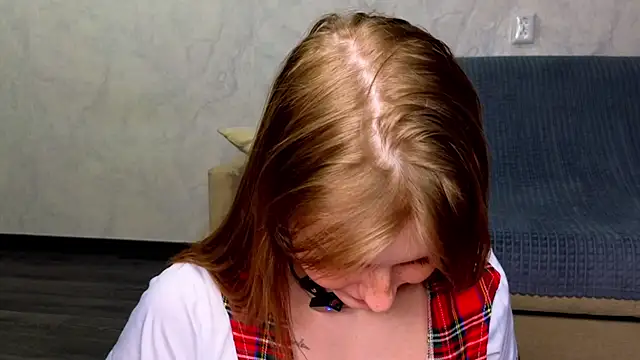 Lovelly_molly1 live sex cam