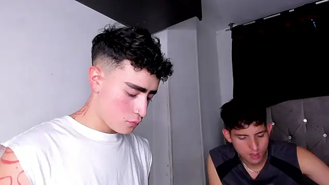 naughtysalomon__ live cam