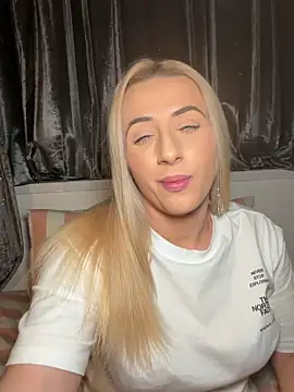 Strongqueen live cam