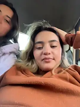 Antonella_Julieta live cam