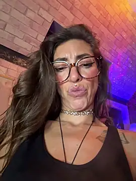 Amani_thewolf live cam