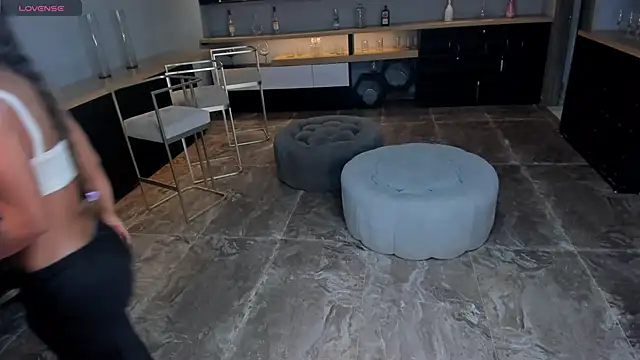 RenataReyes live sex cam