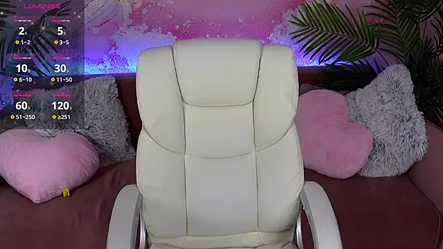 tinamelt - TinaMelt's free webcam - UK Sex Cams