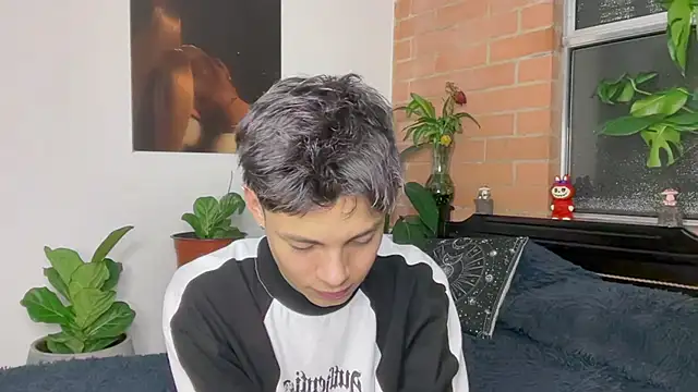 Andy_Belier23's live cam