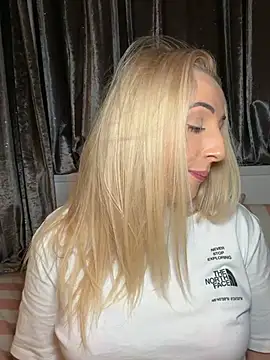 Strongqueen live cam