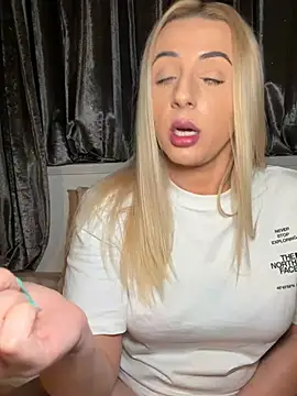 Strongqueen live cam