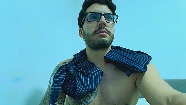 thomas_gun live sex cam