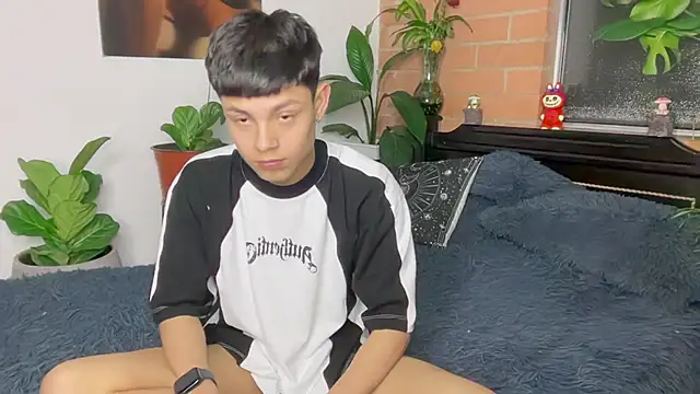 Andy_Belier23's live cam