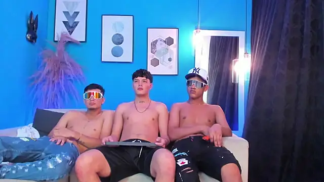 KingOfHeavens_2 live cam