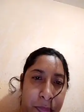 Webcam Model (hotaniani)  is live.Free join now!