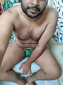 chillboyyy - ChillBoyyy's free webcam - UK Sex Cams